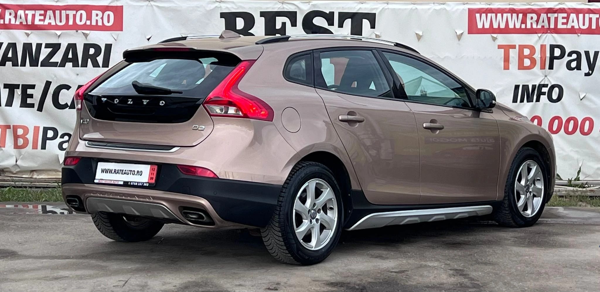 Volvo V40