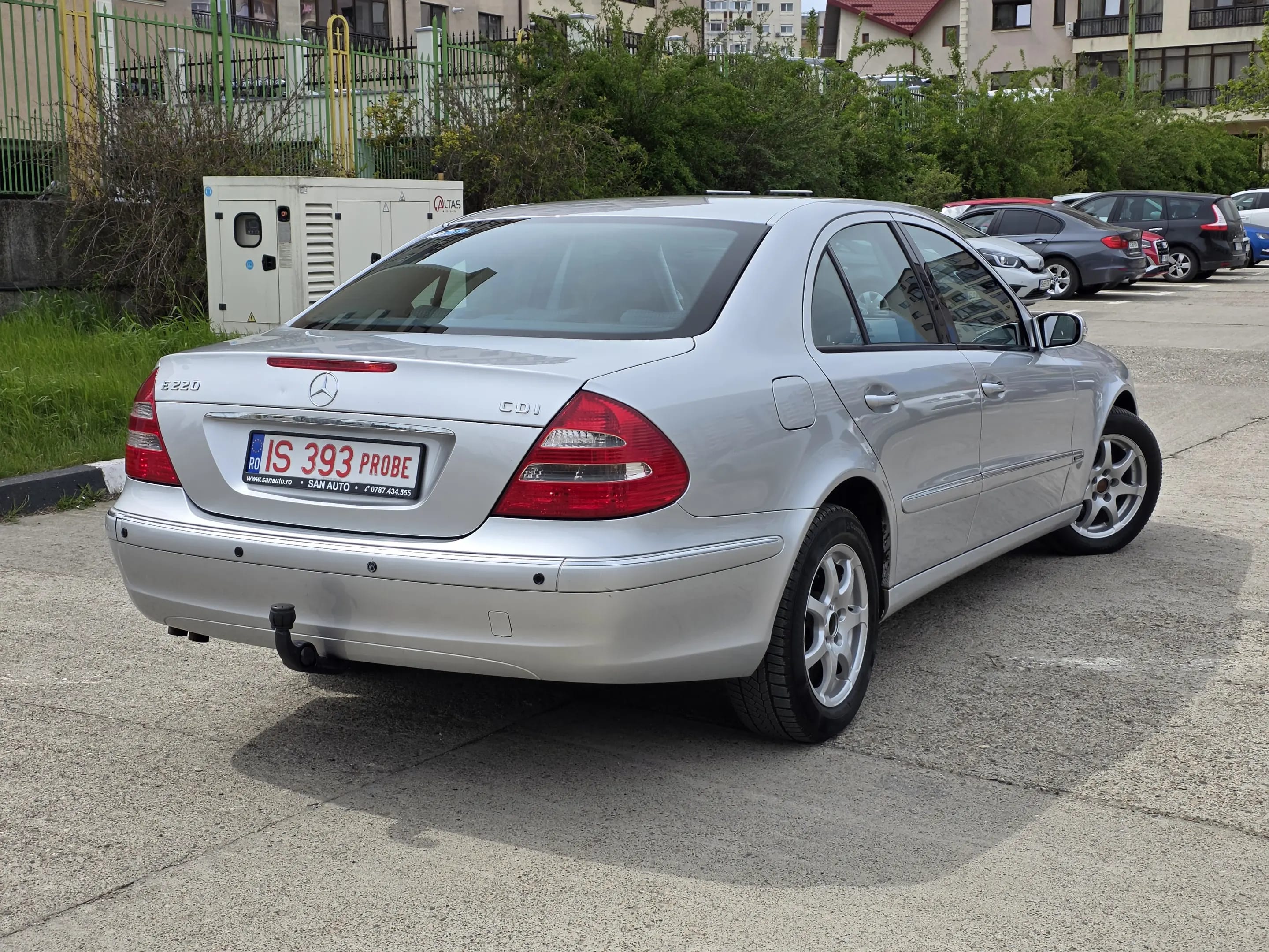 Mercedes-Benz E 220