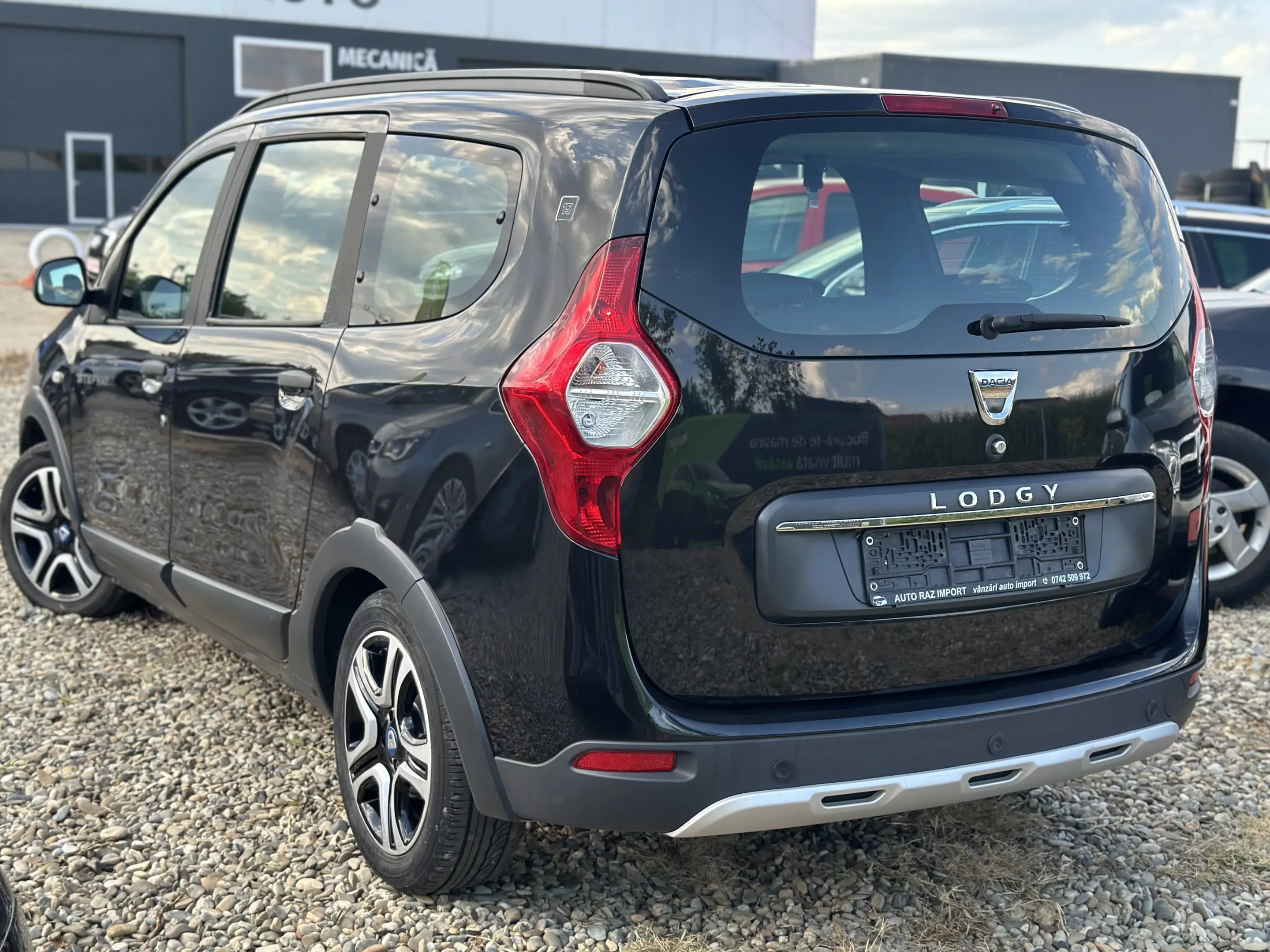 Dacia Lodgy