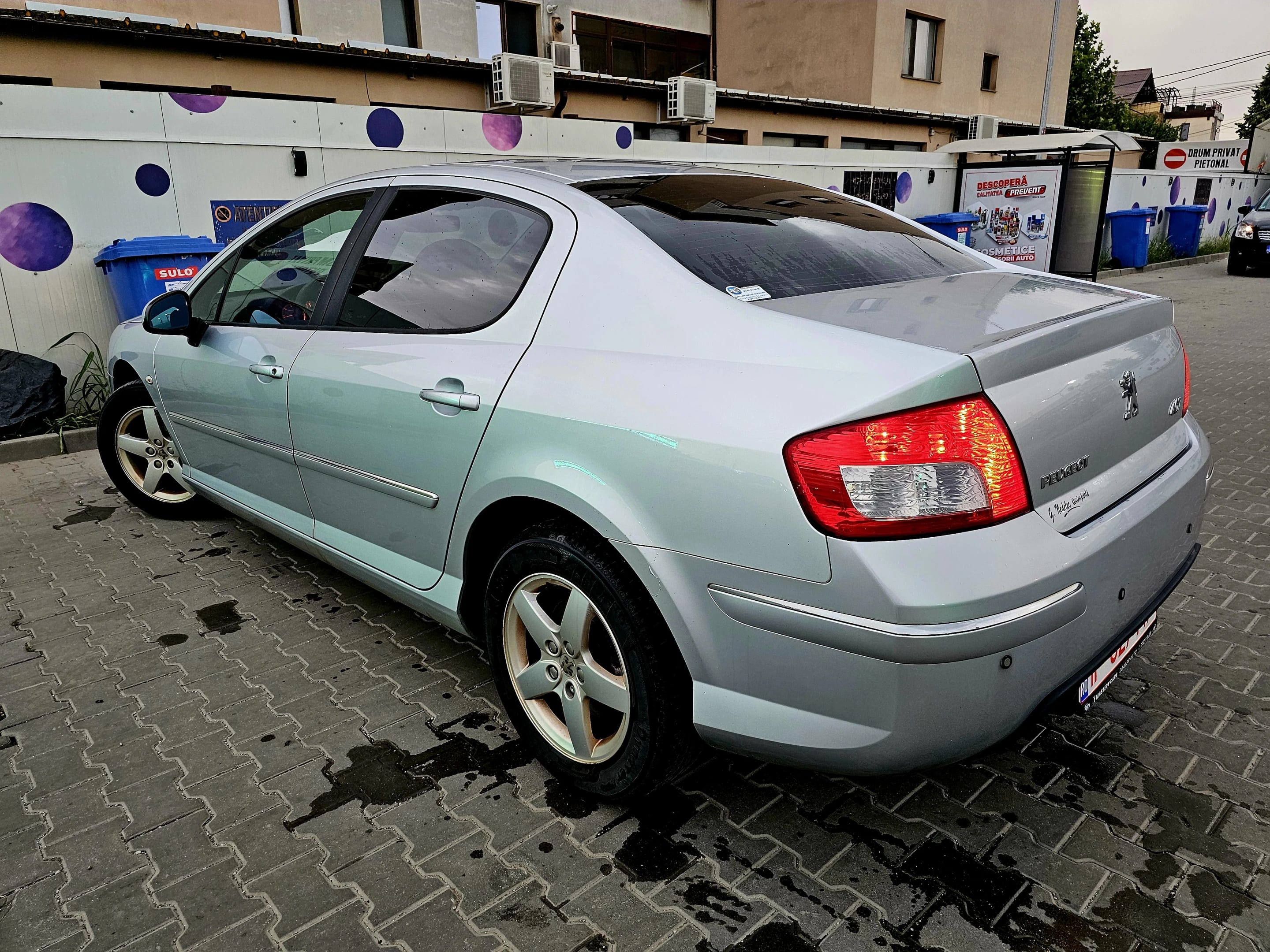 Peugeot 407