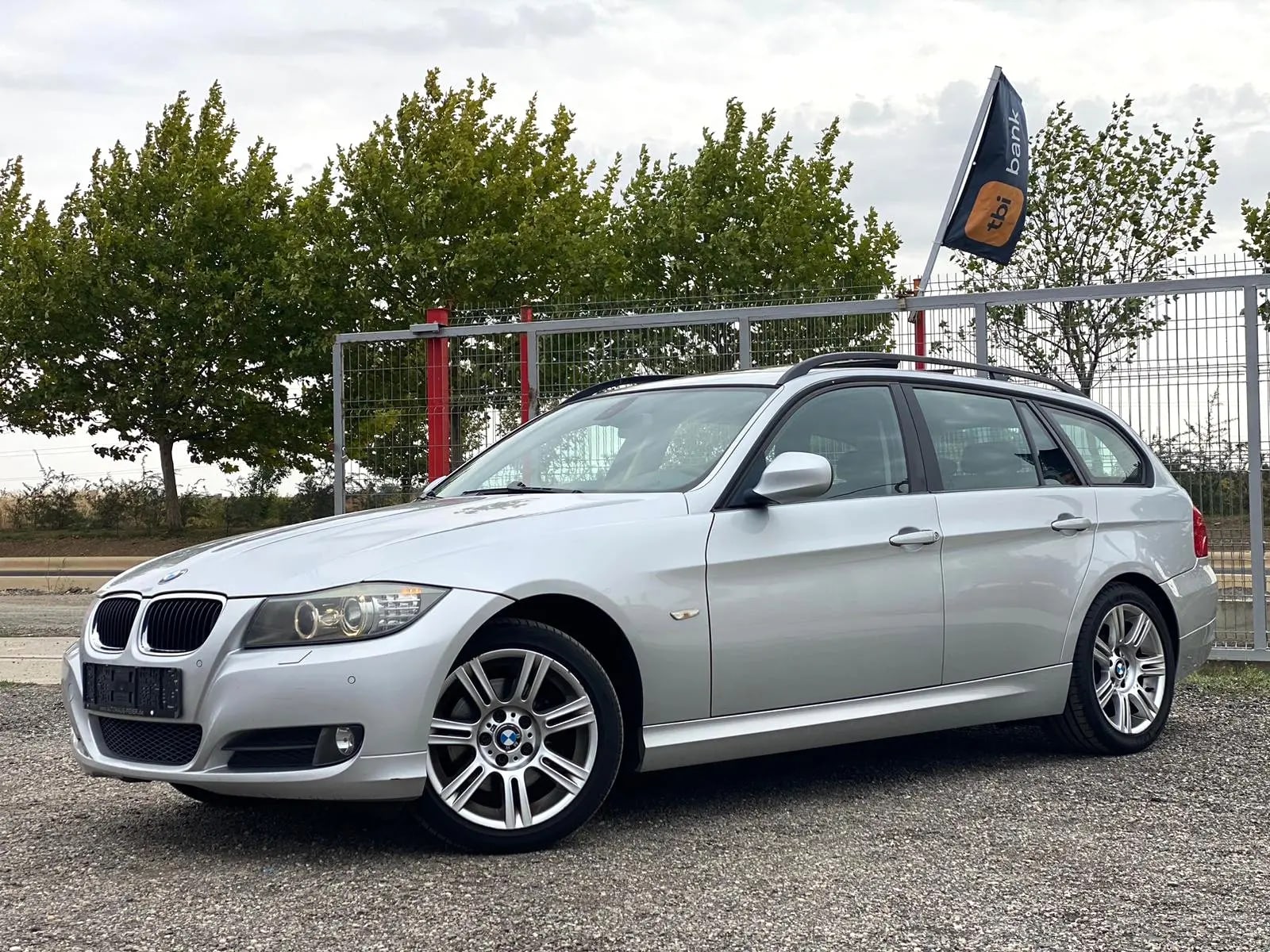 BMW 320