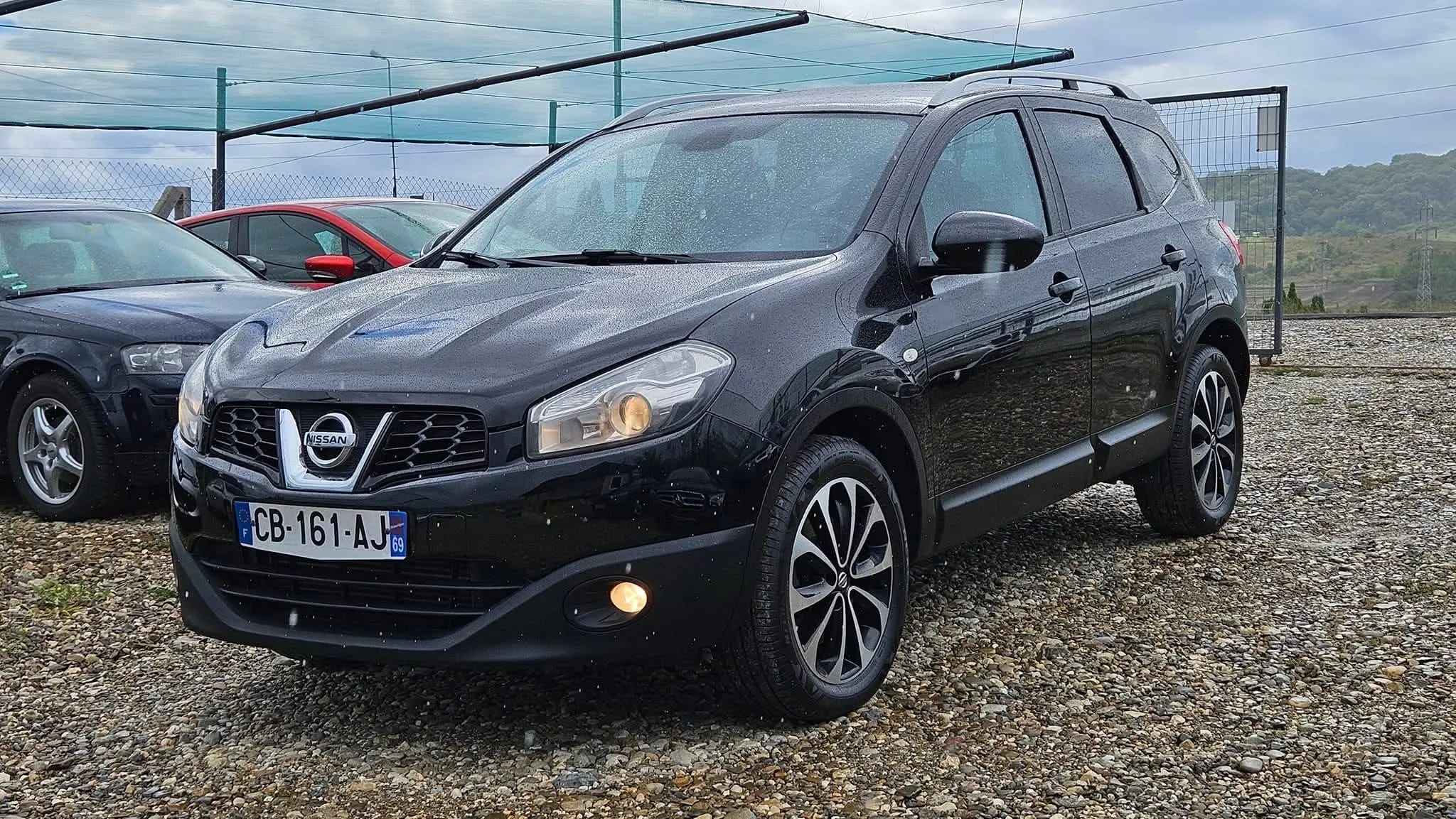 Nissan Qashqai+2