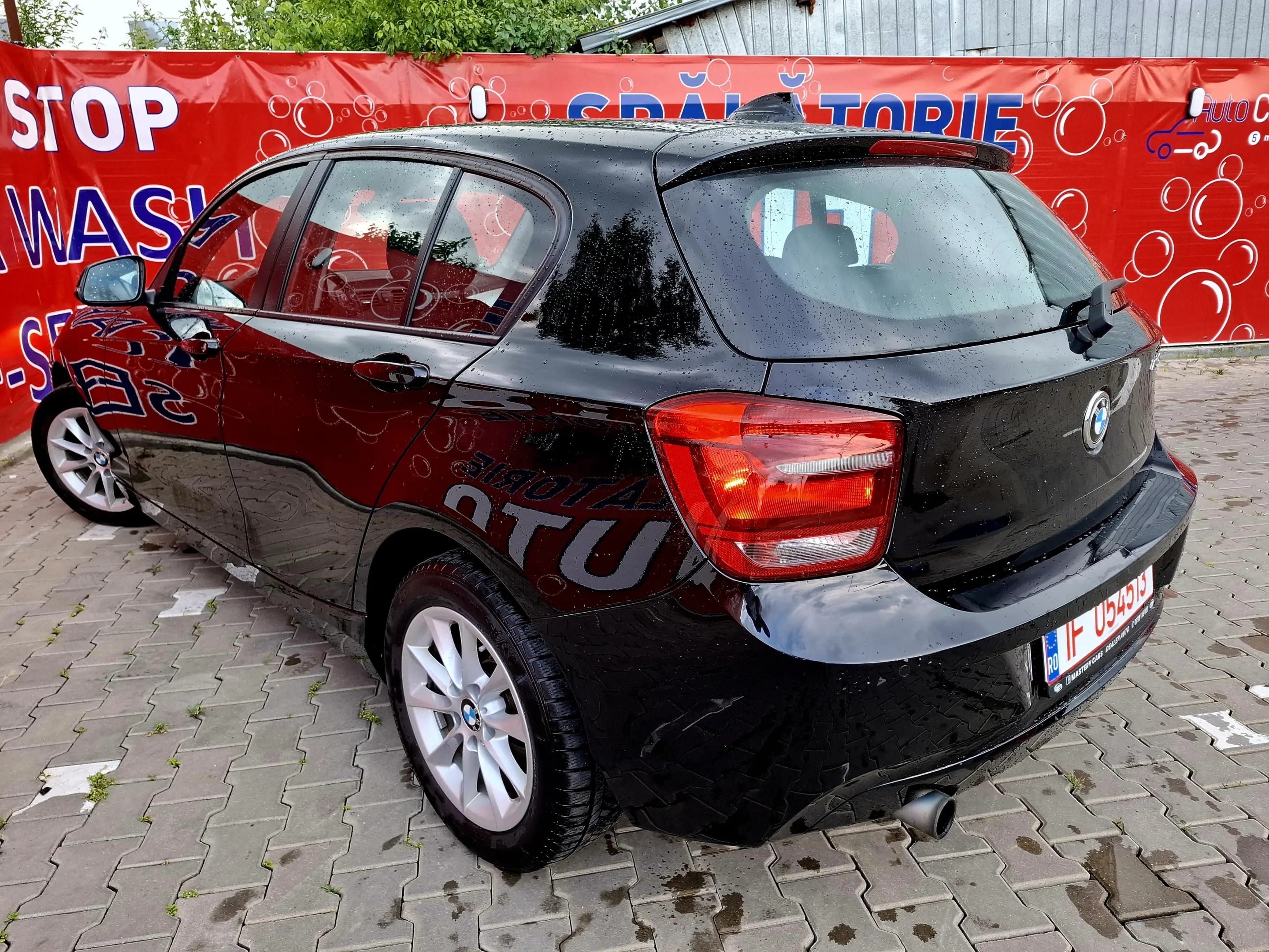 BMW 114