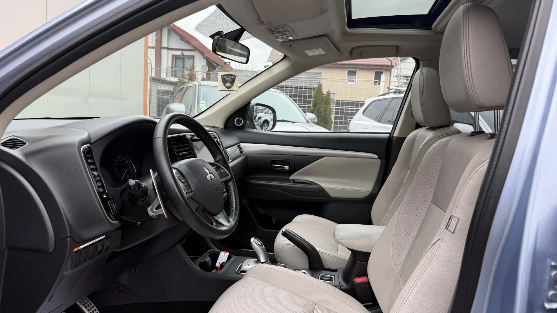 Mitsubishi Plug-in Hybrid Outlander