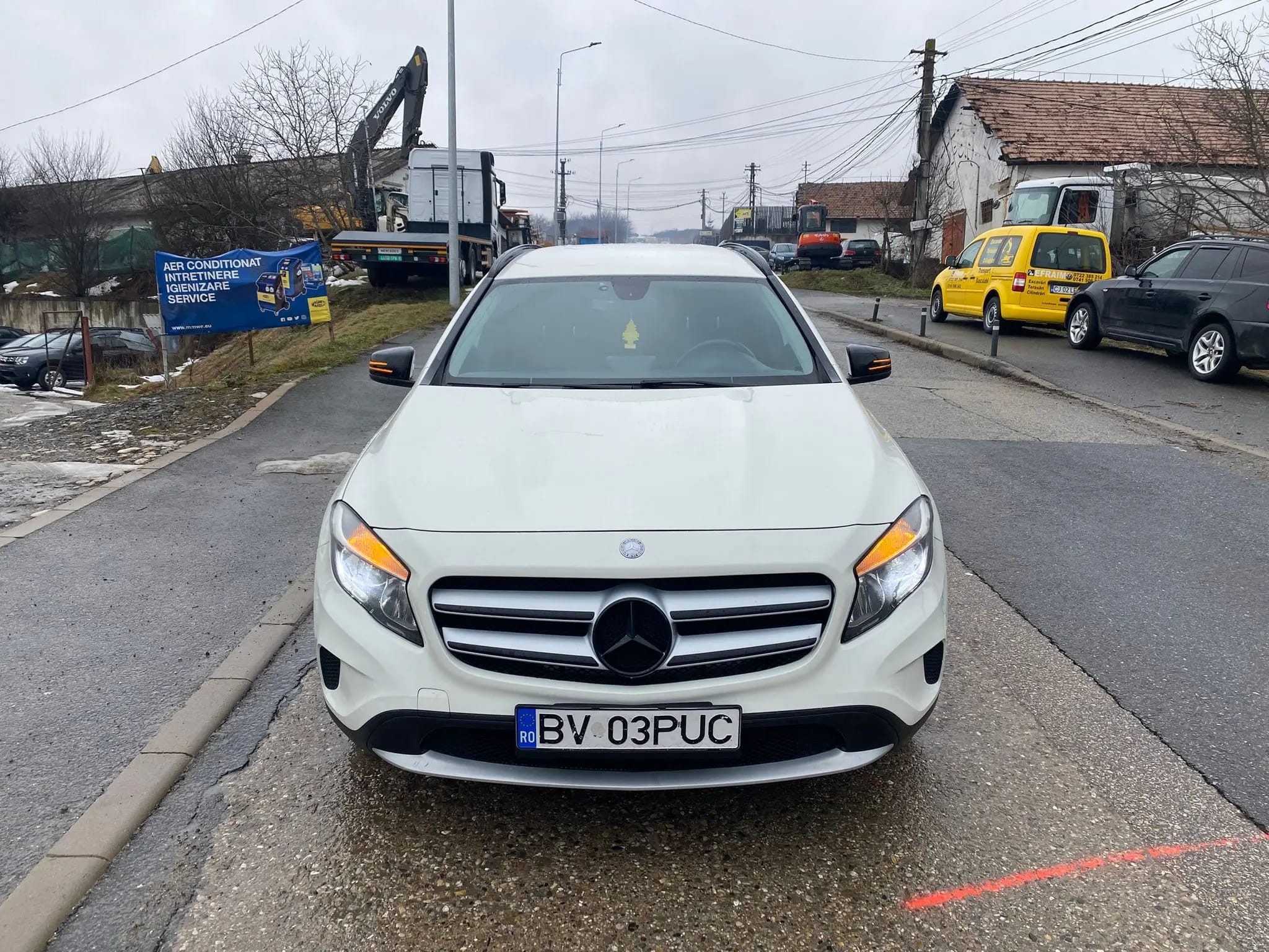 Mercedes-Benz GLA 220