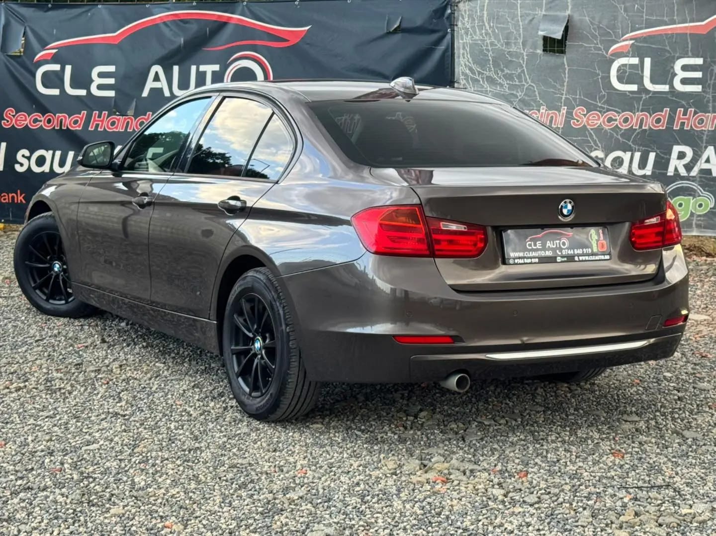 BMW 320