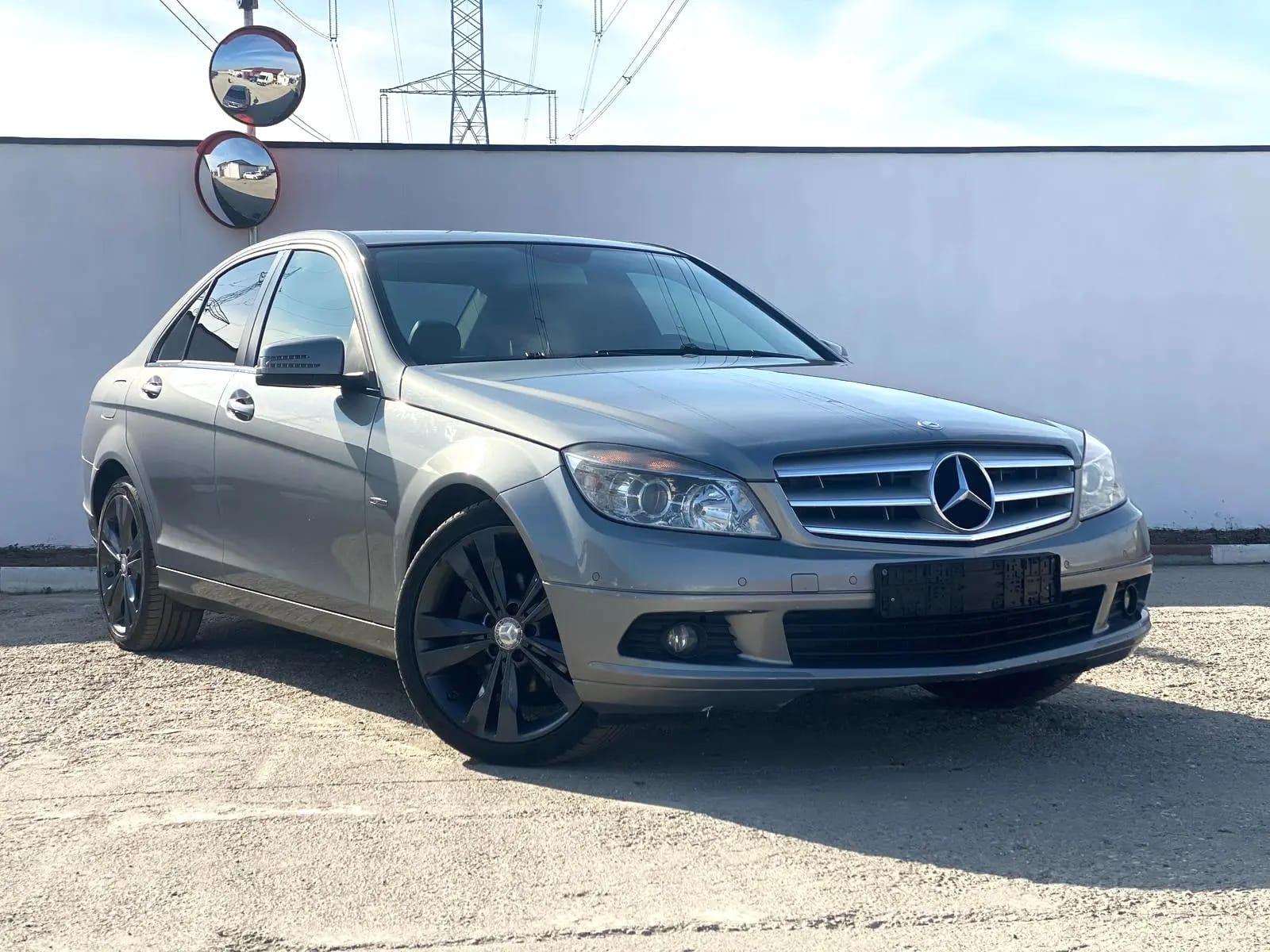 Mercedes-Benz 200