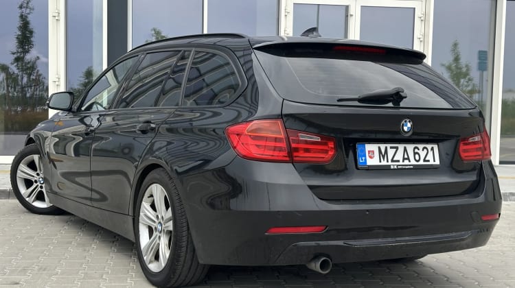 BMW 320