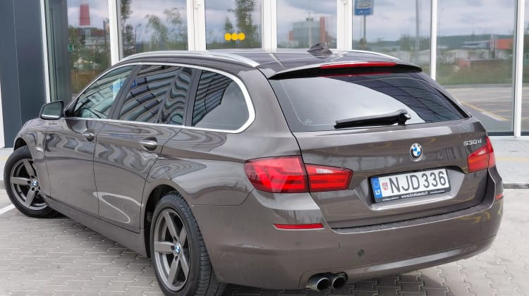 BMW 530