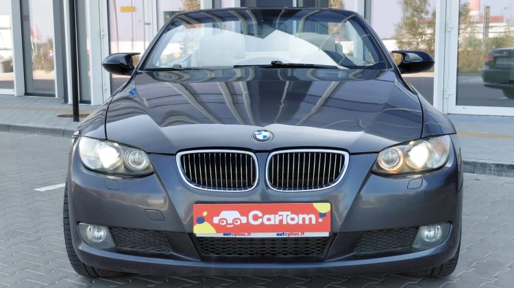 BMW 330