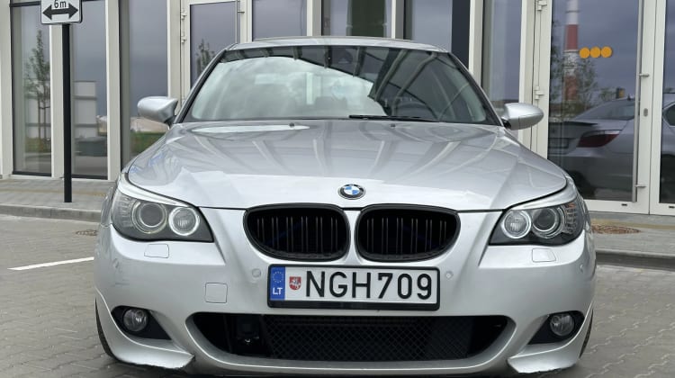 BMW 530