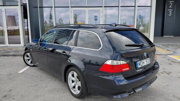 BMW 530