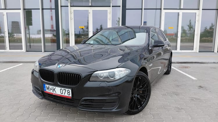 BMW 525
