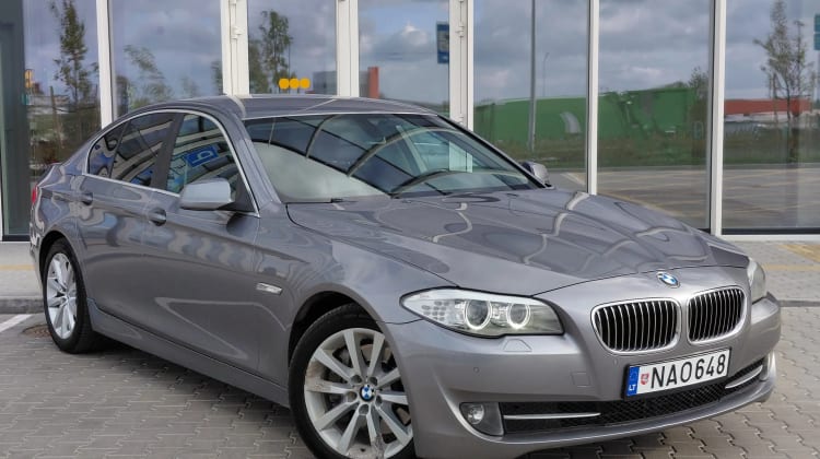 BMW 525