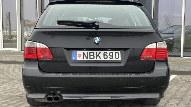 BMW 525