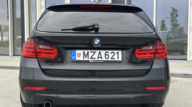 BMW 320