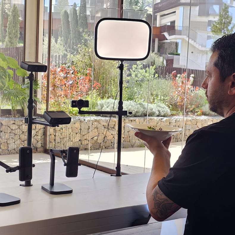 MICHELIN-STAR STUDIO: BRINGING THE KITCHEN TO THE CAMERA