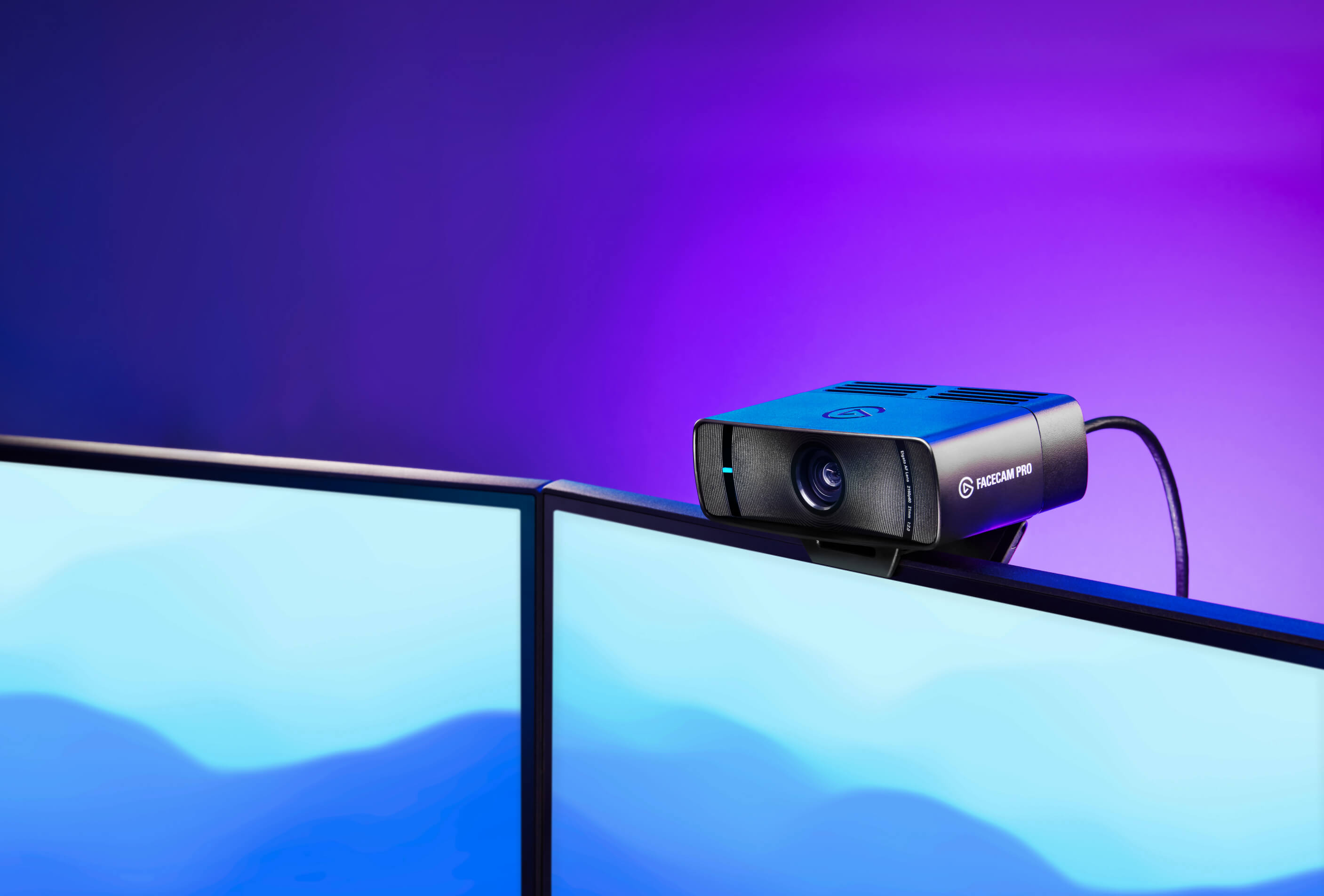 Elgato Facecam pro webcam boasts a professional-grade lens and a  cutting-edge image sensor » Gadget Flow