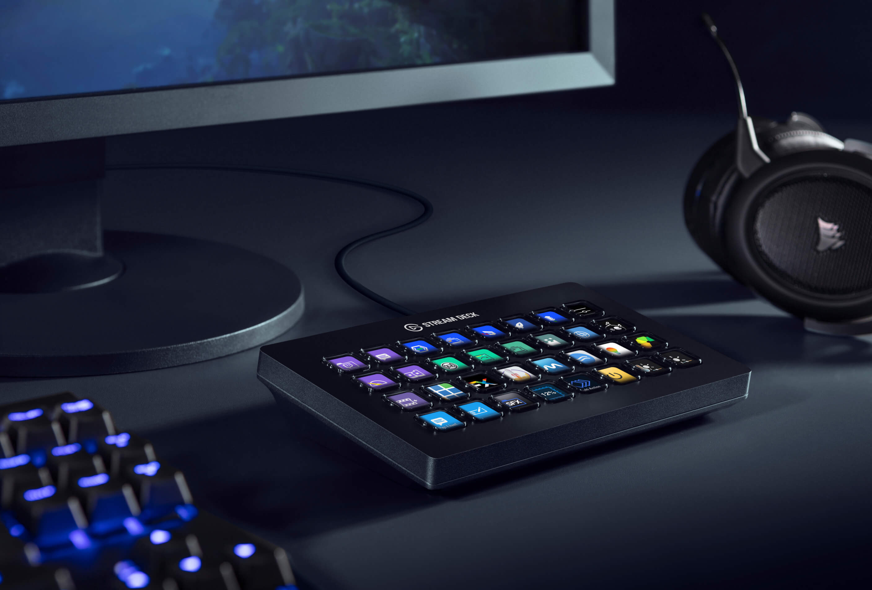 Elgato Stream Deck XL- Advanced Stream Control with 32 customizable LCD  keys, for Windows 10 and