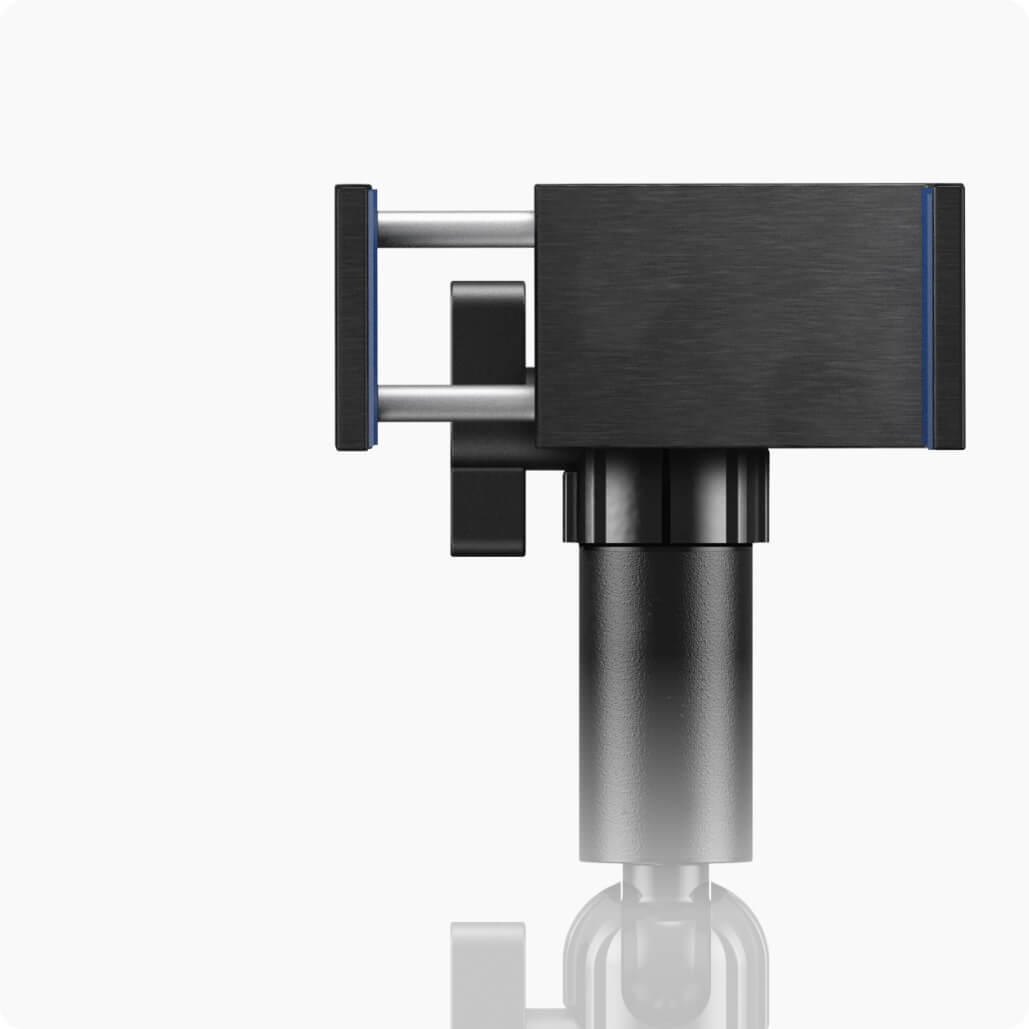 Spring-loaded clamp