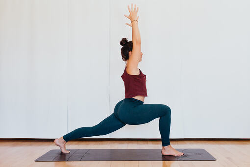 Virabhadrasana 1 Guerrier 1