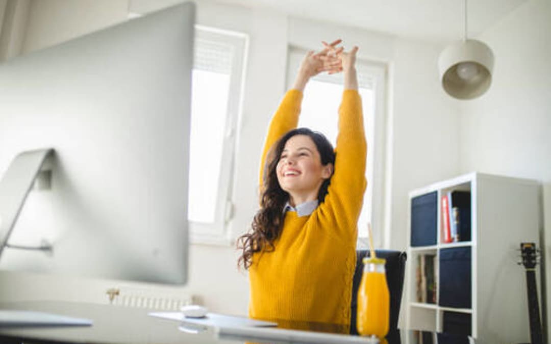 Yoga et bien-être au travail : des exercices pour le bureau.