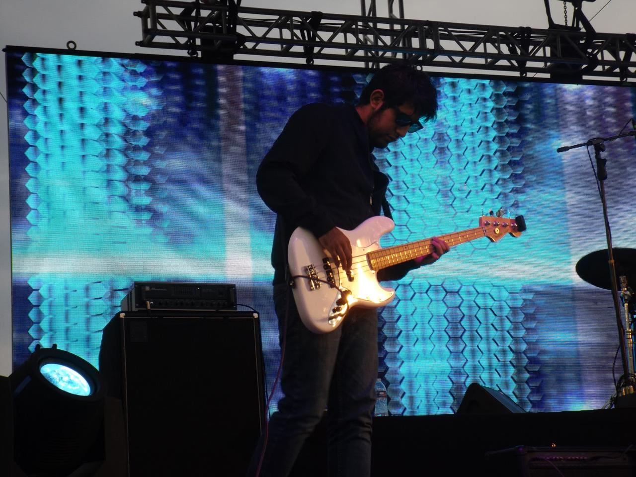 Andrés Cabral, bajista de ELISS