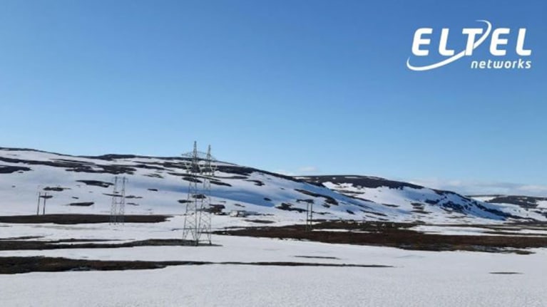 Projekt linii Linia 400 kV Reisadalen-Skillemoen w Norwegii - widok na linię w krajobrazie zimowym - Eltel Networks