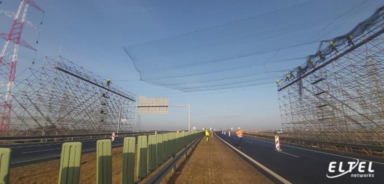 Budowa linii 400 kV Czarna – Pasikurowice w województwie dolnośląskim - Eltel Networks