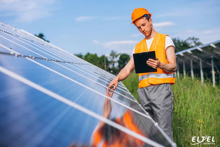 Assembly of photovoltaic installations