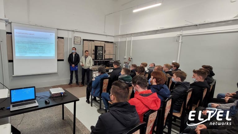 Studenci Politechniki Rzeszowskiej w Laboratorium Szkoleniowym Eltel Networks - Eltel Networks