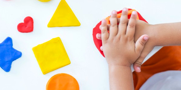 Benficios de jugar con la plastilina para los niños - Foto 1