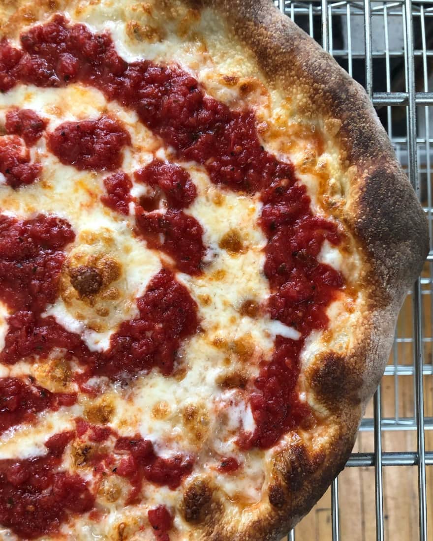 Hella Pie Pizza background image