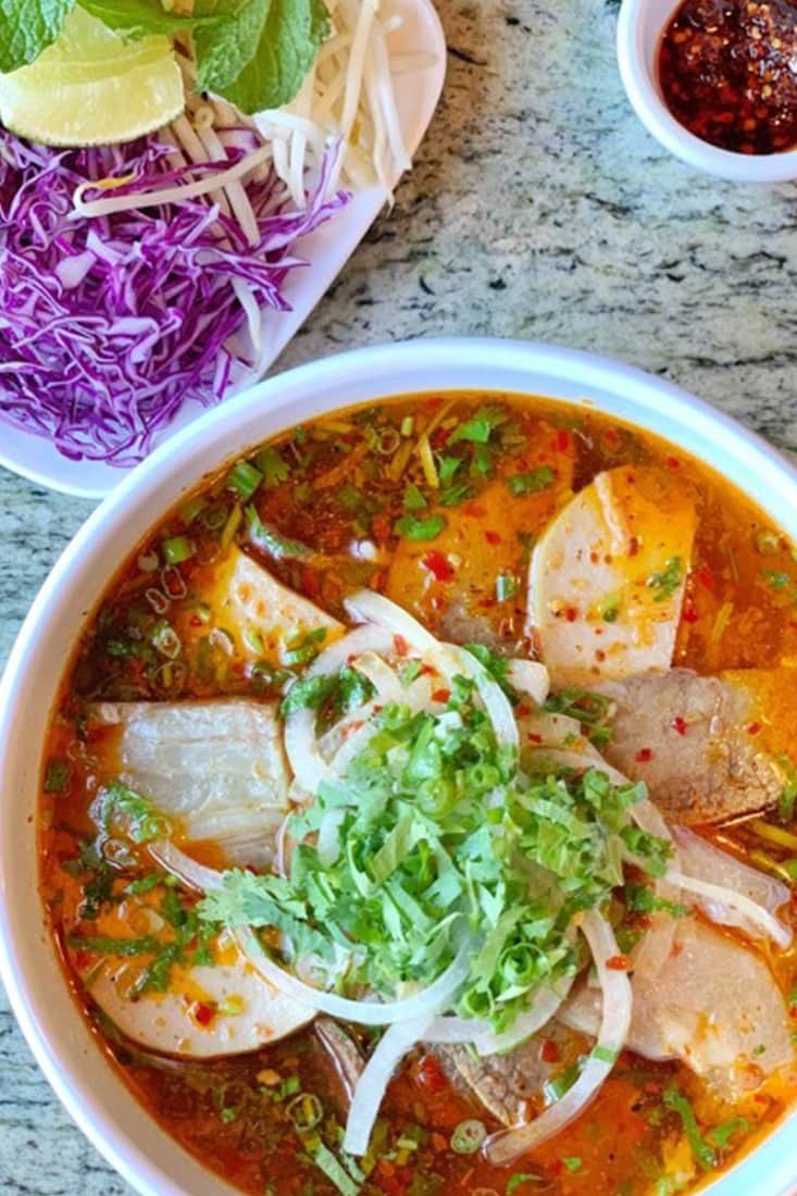 La Mint Vietnamese Kitchen background image