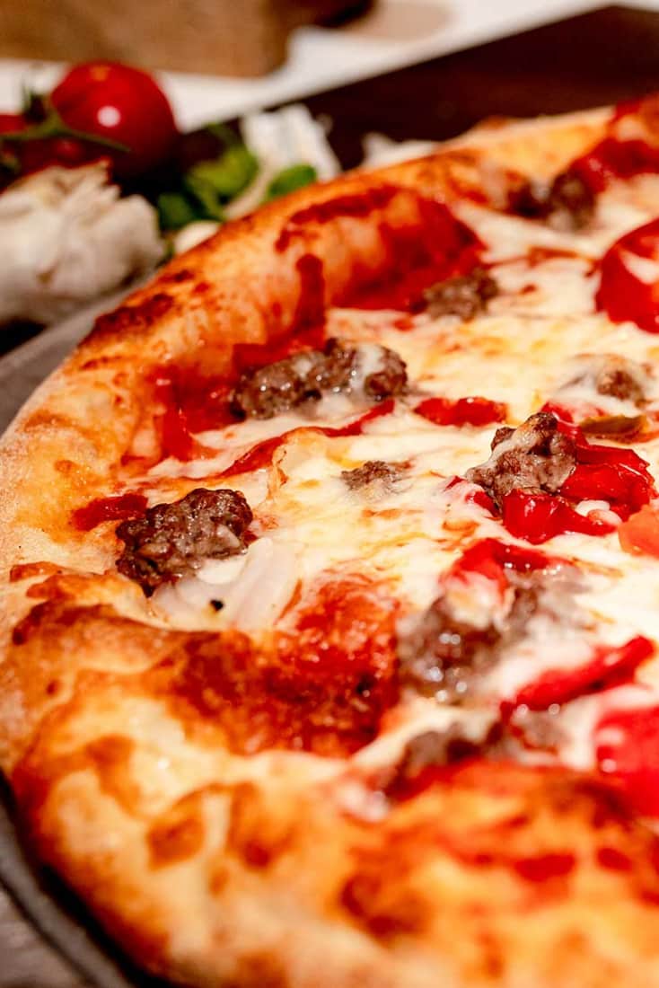 Francesco's Pizzeria & Restaurant background image