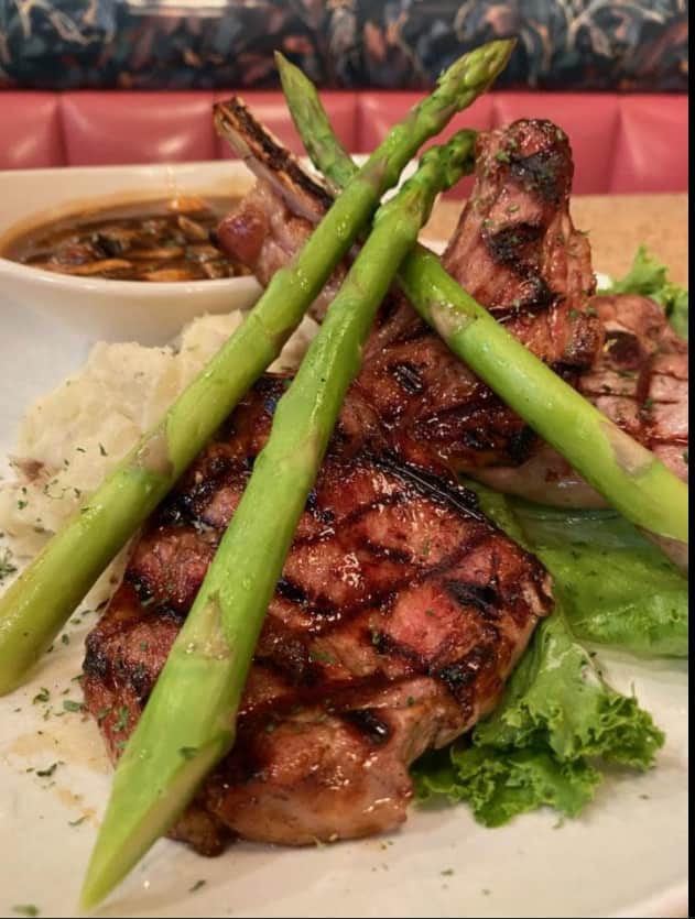 Santino's Italian Cuisine background image