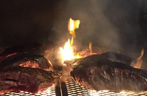 Cruiser's Pit Beef background image