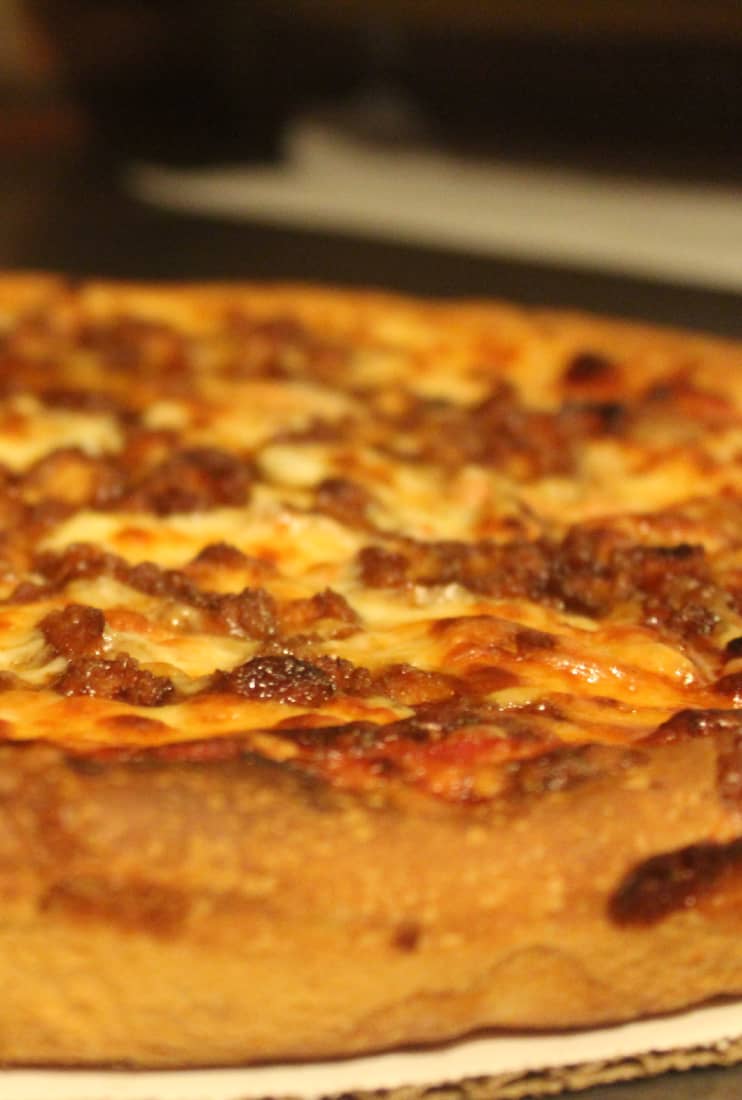 Old Saybrook Pizza Palace background image