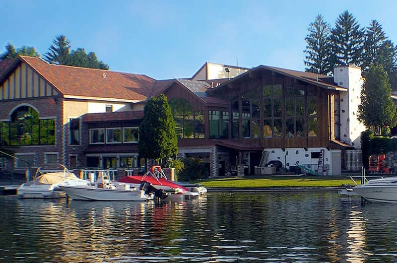 Order Weissgerber's Golden Mast Inn