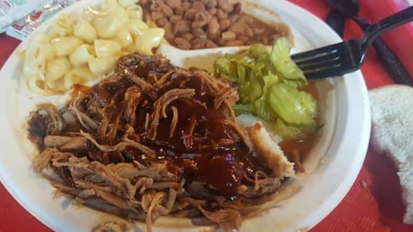PULLED PORK PLATE