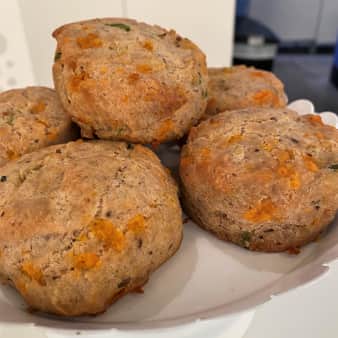 Cheese & Scallion Biscuit
