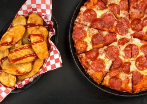image of Med Pizza & 1/2 Mojos