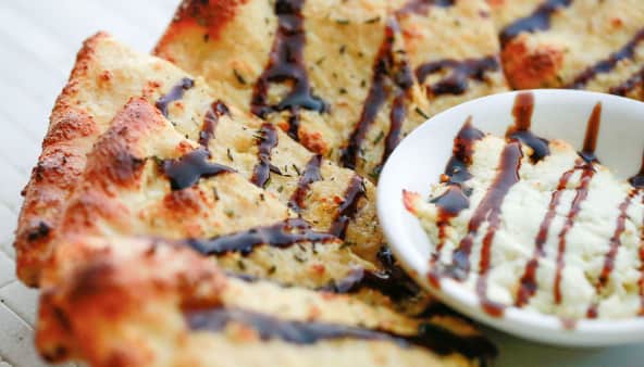 Rosemary & Roasted Garlic Flatbread