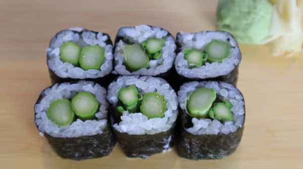 image of Asparagus Roll