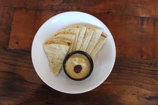 image of Hummus with Pita Bread