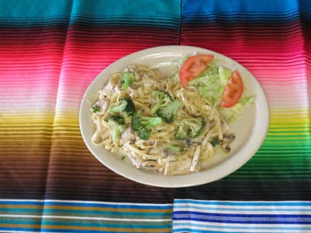 image of Caldo de pollo