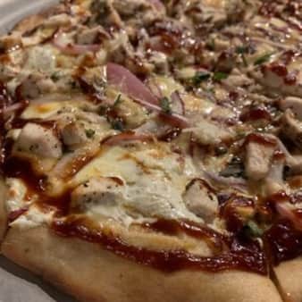 image of Abbondante BBQ Chicken Pizza