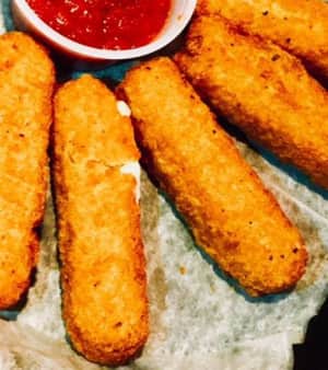 image of Mozzarella Sticks 