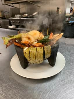 image of Molcajete Caliente