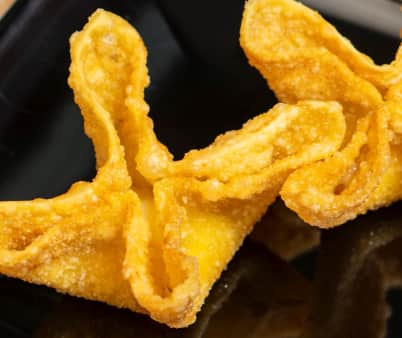 image of Hand Rolled Cream Cheese Rangoons (4 pieces)